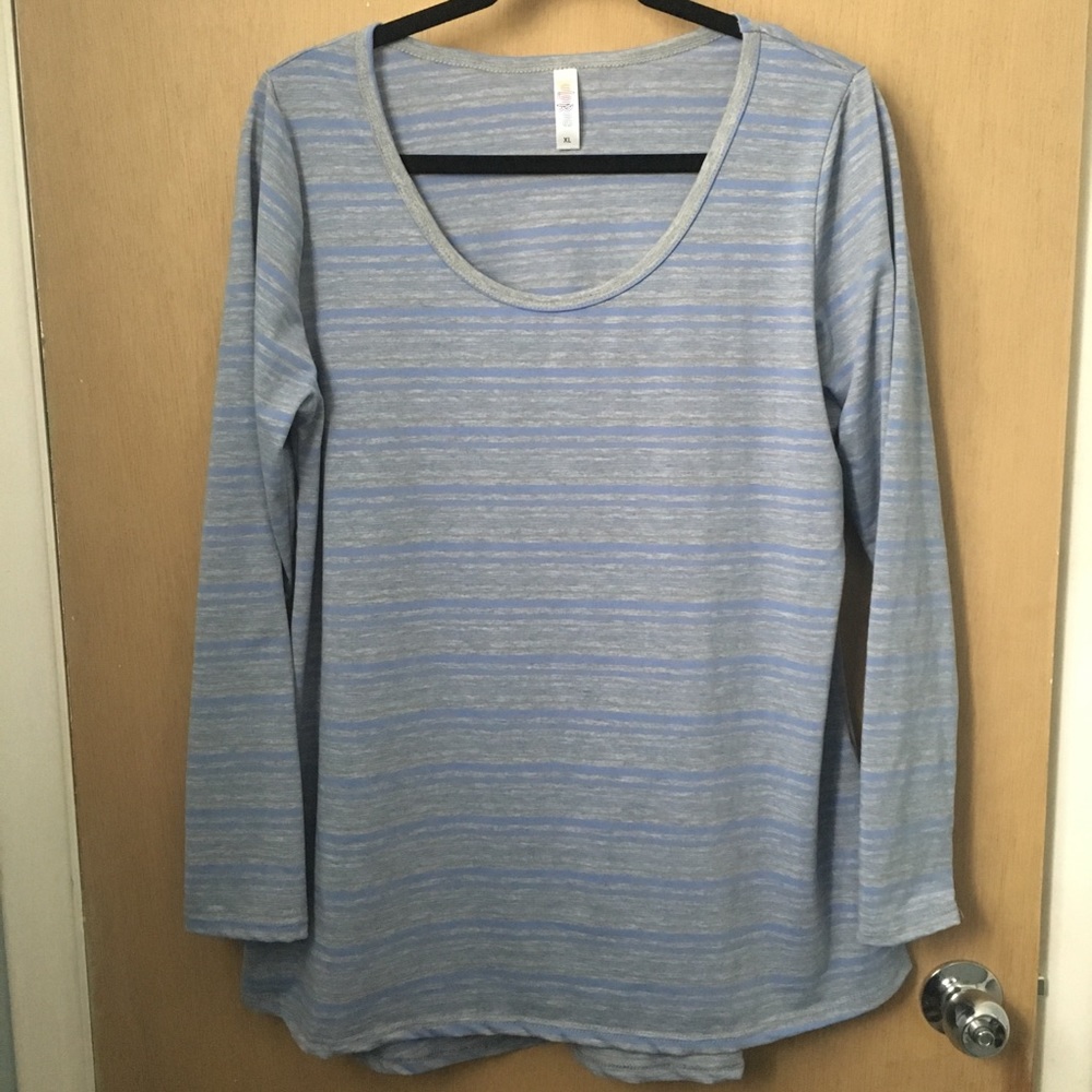 Lularoe Lynnae Shirt